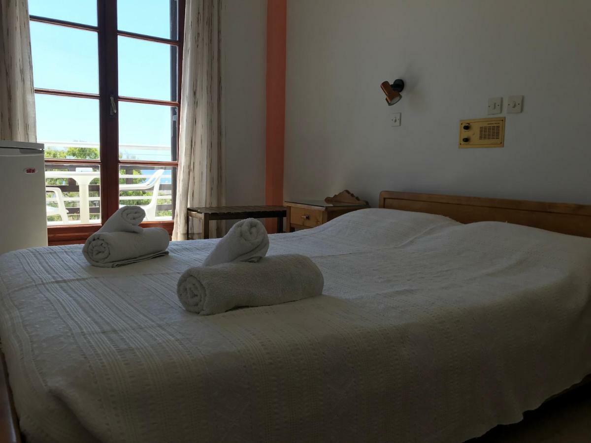 Hotel Adonis (Adults Only) Kamári Zewnętrze zdjęcie